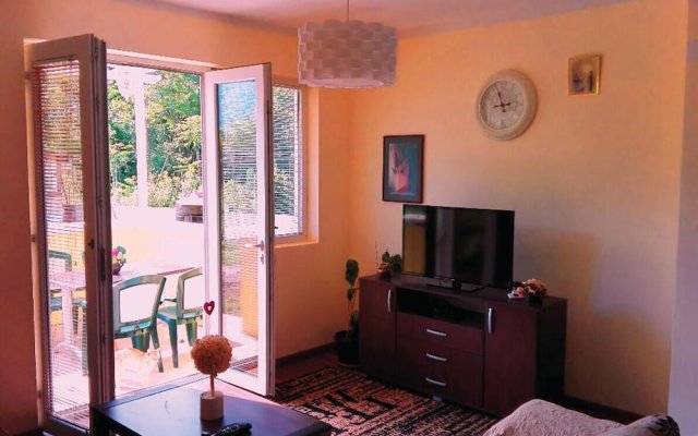 Stunning Home In Herceg Novi With Wifi, 3 Bedrooms And Outdoor Swimming Pool