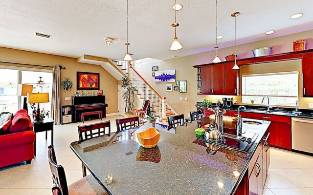 8723 Tampa - 3 Br Home