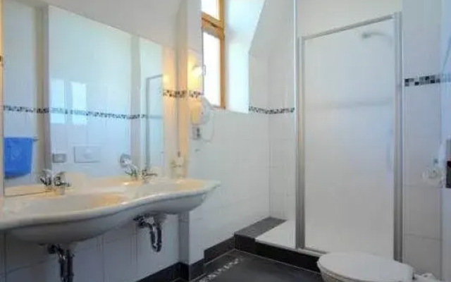 Atrium Hotel-Restaurant