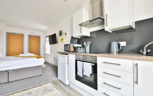 Stunning Studio In Converted Building