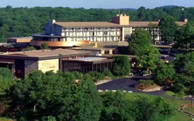 Avila Luxury Suites