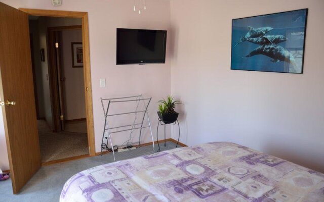 Gemstone Guest House and B&B