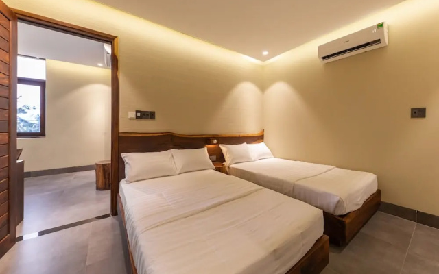 Sun Village Beach Resort – Guest Rooms – Dong Hoa