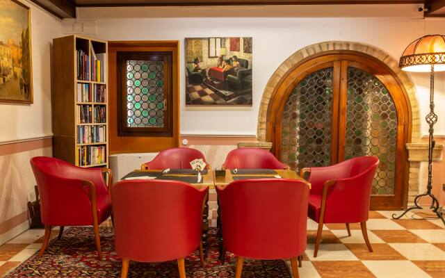 Hotel La Fenice Et Des Artistes