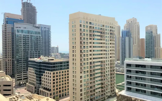 DHLA - Modern 2BR balcony in Marina