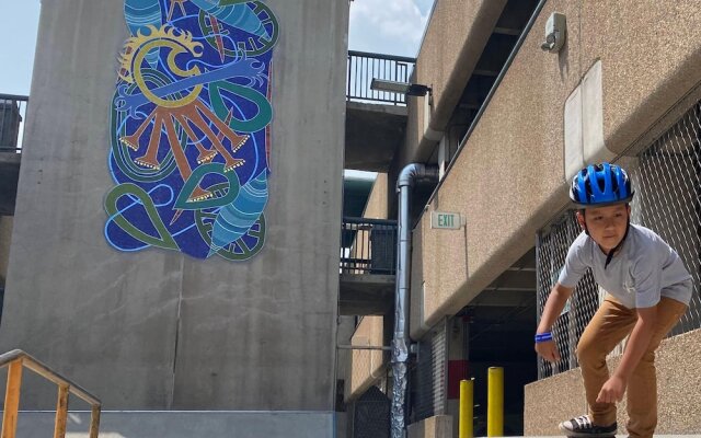 #108 Vail International