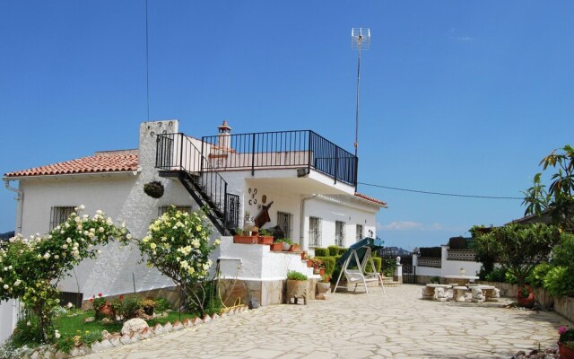 Serene Villa in Lloret de Mar With Private Swimming Pool