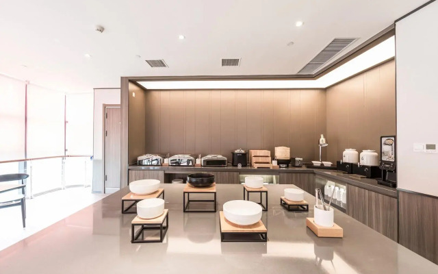 Hanting Hotel Zhengzhou Xinzheng Golden Avenue Logistics Park