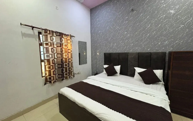 The Grand Plaza Agra