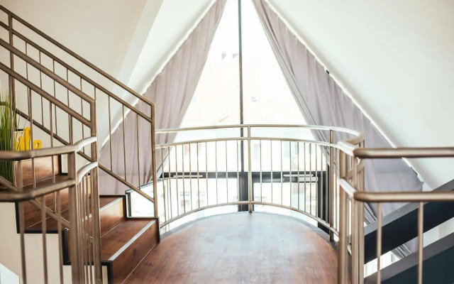 Fantastic Loft with Balcony