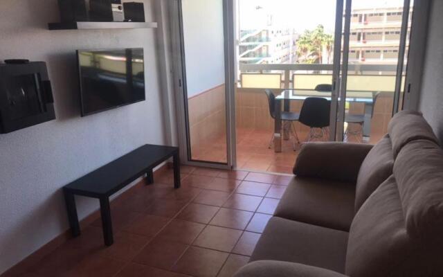 5 min walk from Yumbo 310
