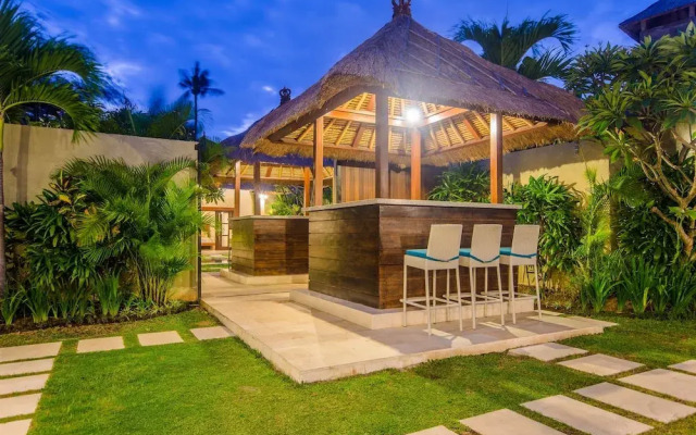 Villa Alore