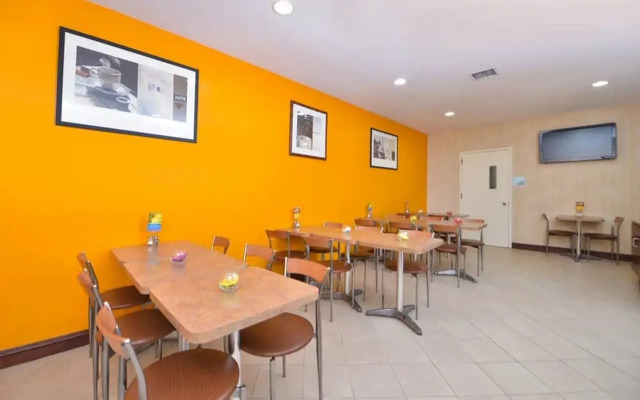Holiday Inn Express Laguardia Airport by IHG