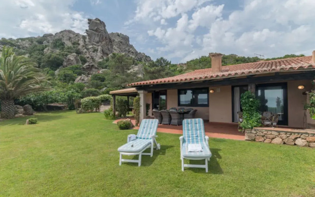 House Mimosa Palau