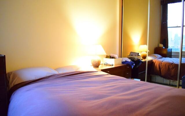 Kensington 2 Bedroom Flat With Balcony