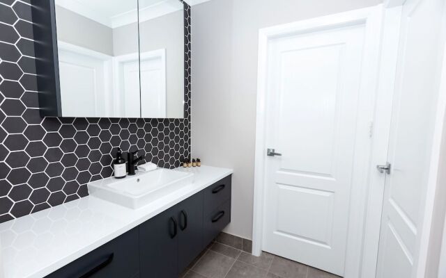 Best Central Wagga Townhouse