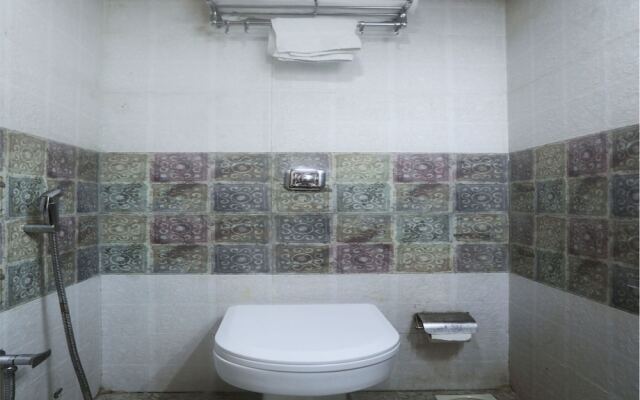 OYO 4186 Hotel Oyster