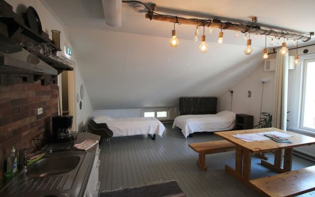 Lauri Guest House