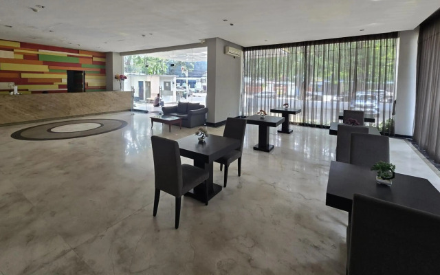 N3 Hotel Zainul Arifin