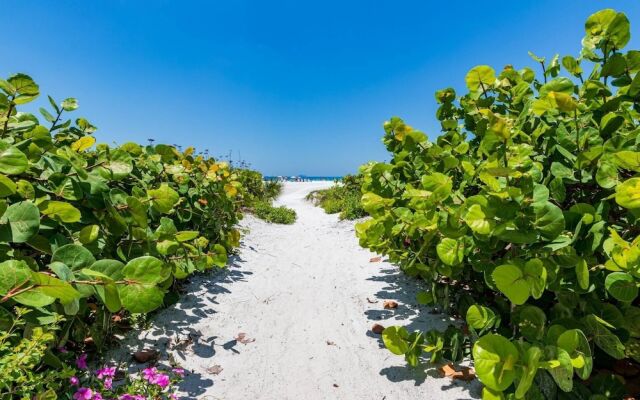 Siesta Bayside Condo 3 Bedroom