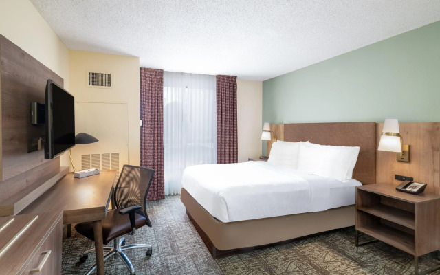 Staybridge Suites Memphis - Poplar Ave East by IHG