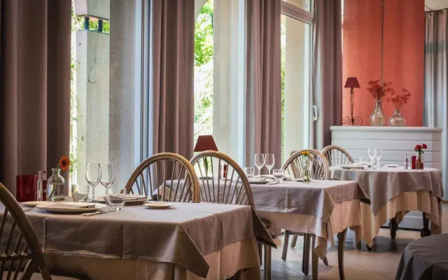 Logis L'Ermitage Hôtel & Restaurant