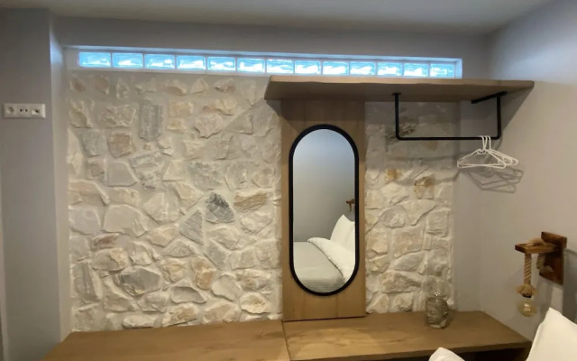 Kali Thea Suites