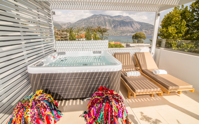 Panellinion Luxury Rooms