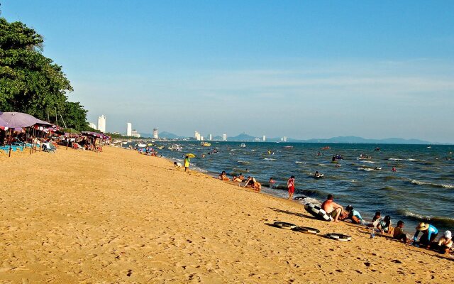 By Dee @Jomtien