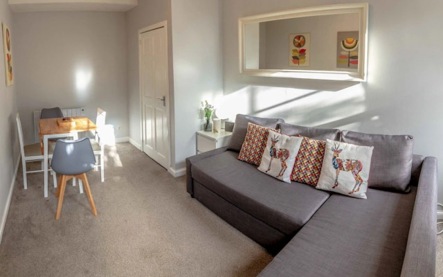 Stirling Central Apartment