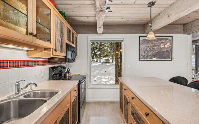 Chateau Eau Claire Unit 13