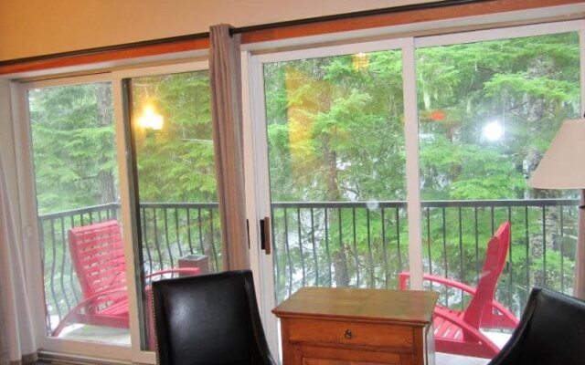 The Lodge at Skeena Landing