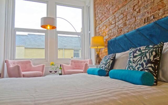 Sea Coast Apartment by Seaside Llandudno