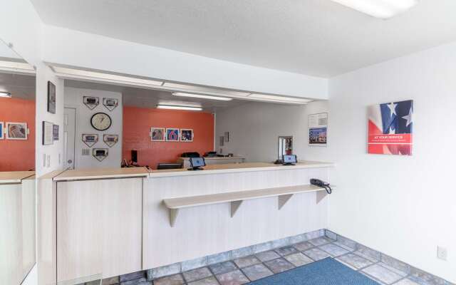 Motel 6 - Pensacola West
