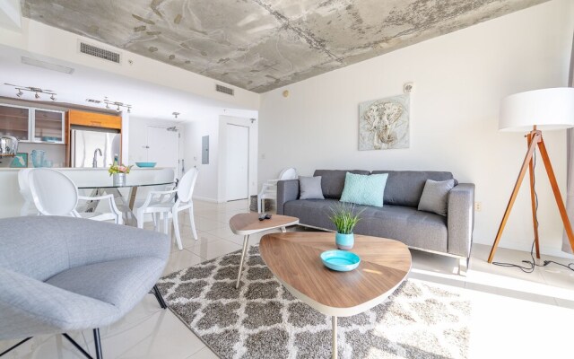 Miami World Rental - Midtown 1106