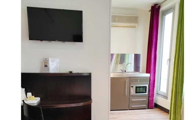Pax Opera Hotel