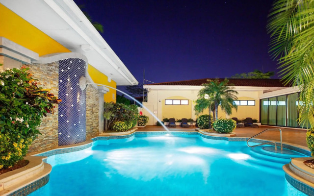 Holiday Inn Panama Canal by IHG