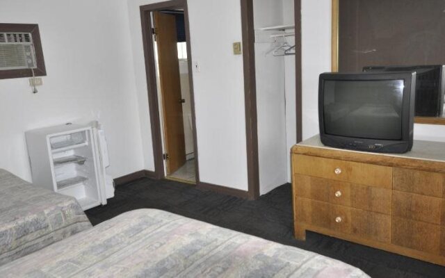 Kingsbridge Inn Bon-Air Motel