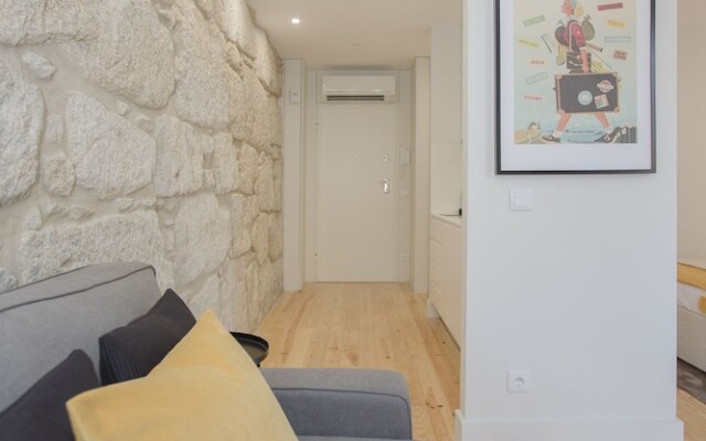 Liiiving - Charming Downtown Delight II