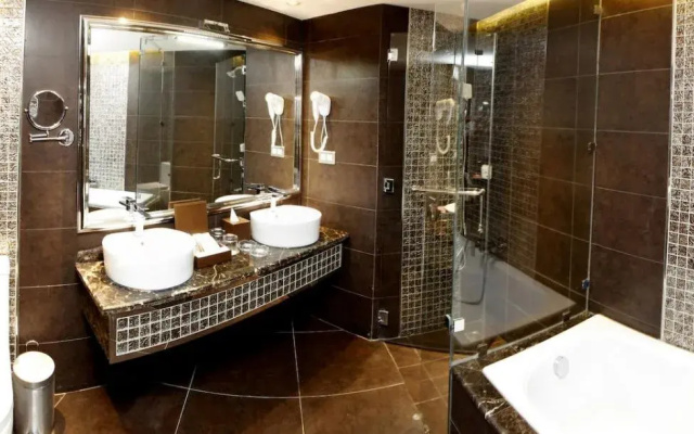 Crowne Plaza Riyadh Al Waha