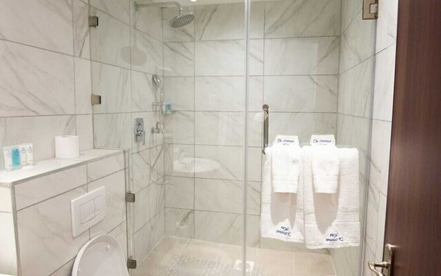 Spacious 1-bed Studio at The Crossroads Hotel
