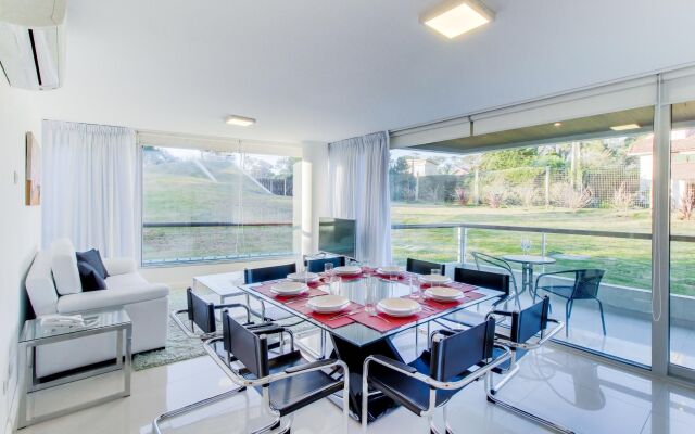 Oceana Suites Isabel ∙ Suite 006