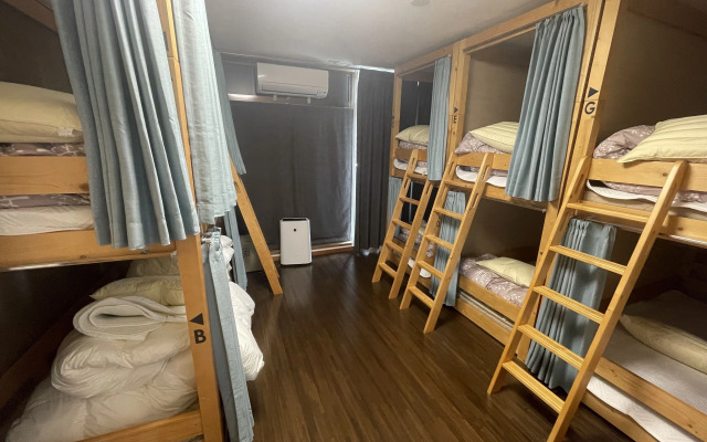 Guesthouse ZINK - Hostel