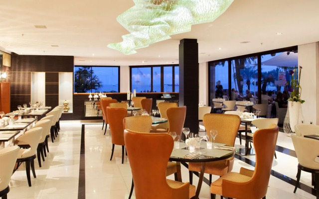 JW Marriott Cannes