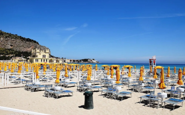 Home Beach Mondello Galatea