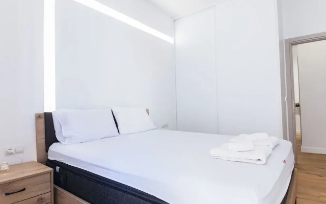 Kallithea Modern Living w Designer Touch