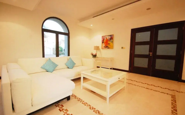 Kennedy Towers - Frond L Villa