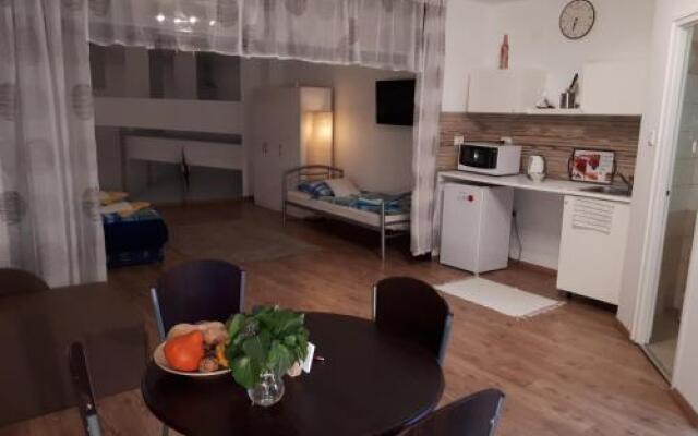 Mini Vendégház Apartman - kiadó apartman Budaörs, kiadó szállás Budaörs