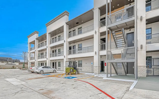 SureStay Hotel by Best Western Houston Southeast