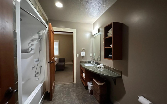 Bellstar Suites at Solara Resort